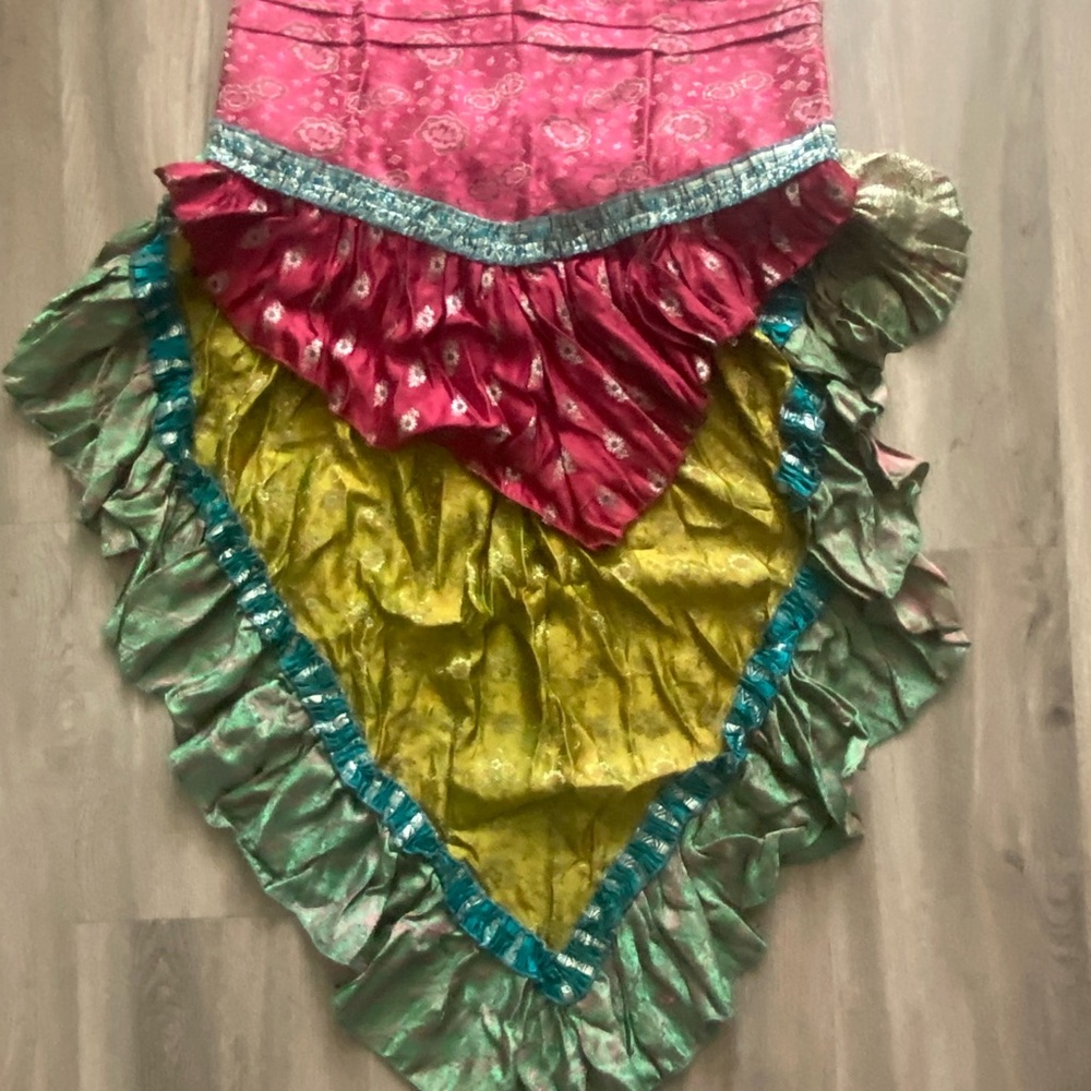 Kashi tribal belly dance hip sari silk Layered Skirt with Ruffles nwt
